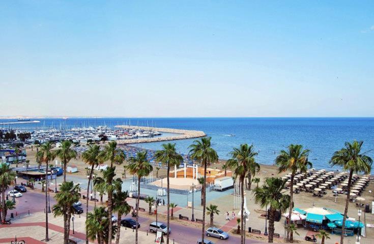 Paradise By The Sea 拉纳卡 外观 照片